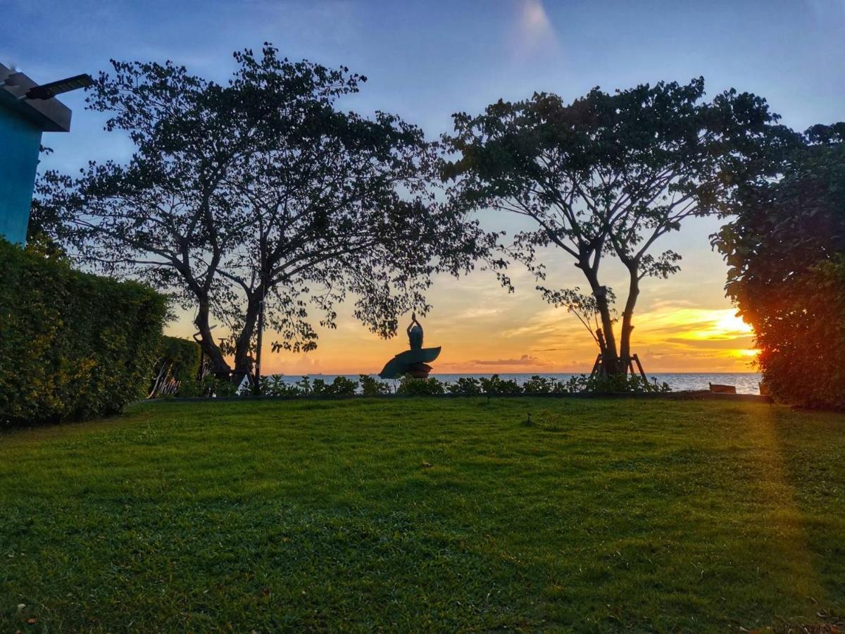 Beach Walk Boutique Resort Bangsaen Dış mekan fotoğraf