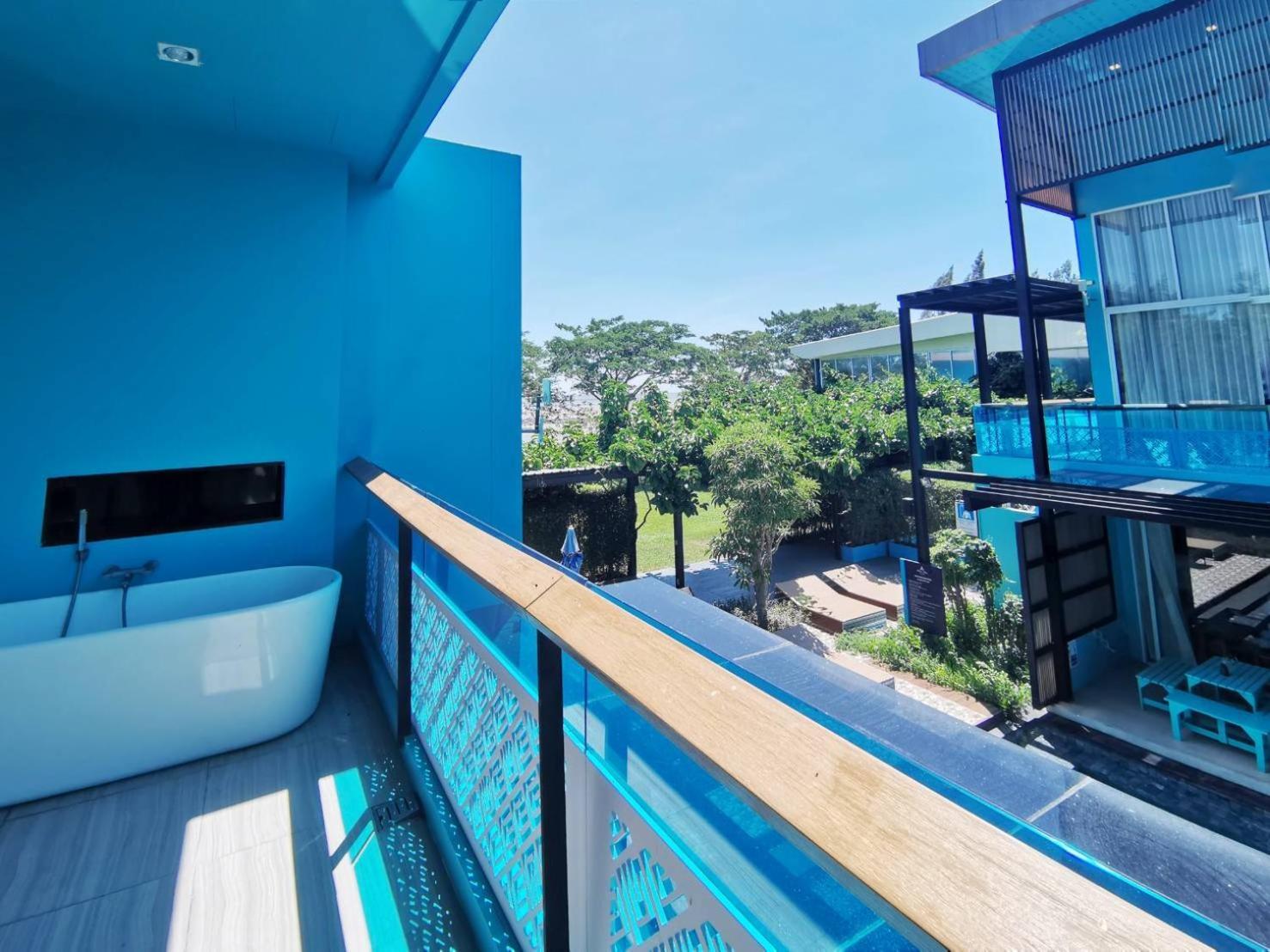 Beach Walk Boutique Resort Bangsaen Oda fotoğraf