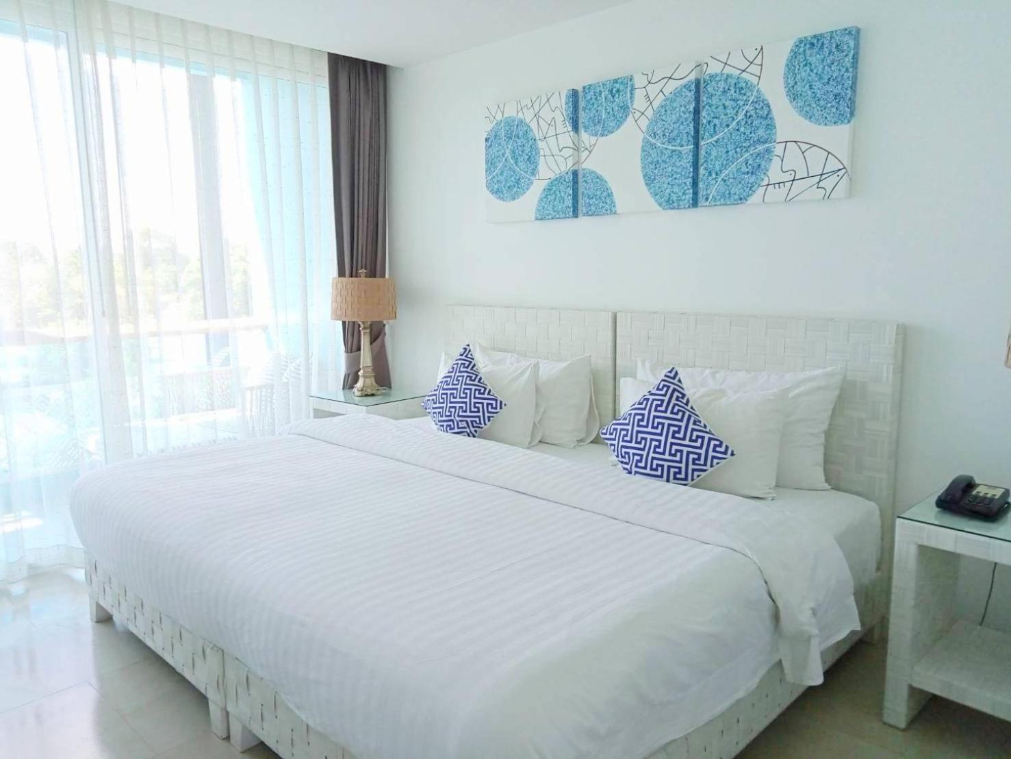 Beach Walk Boutique Resort Bangsaen Oda fotoğraf