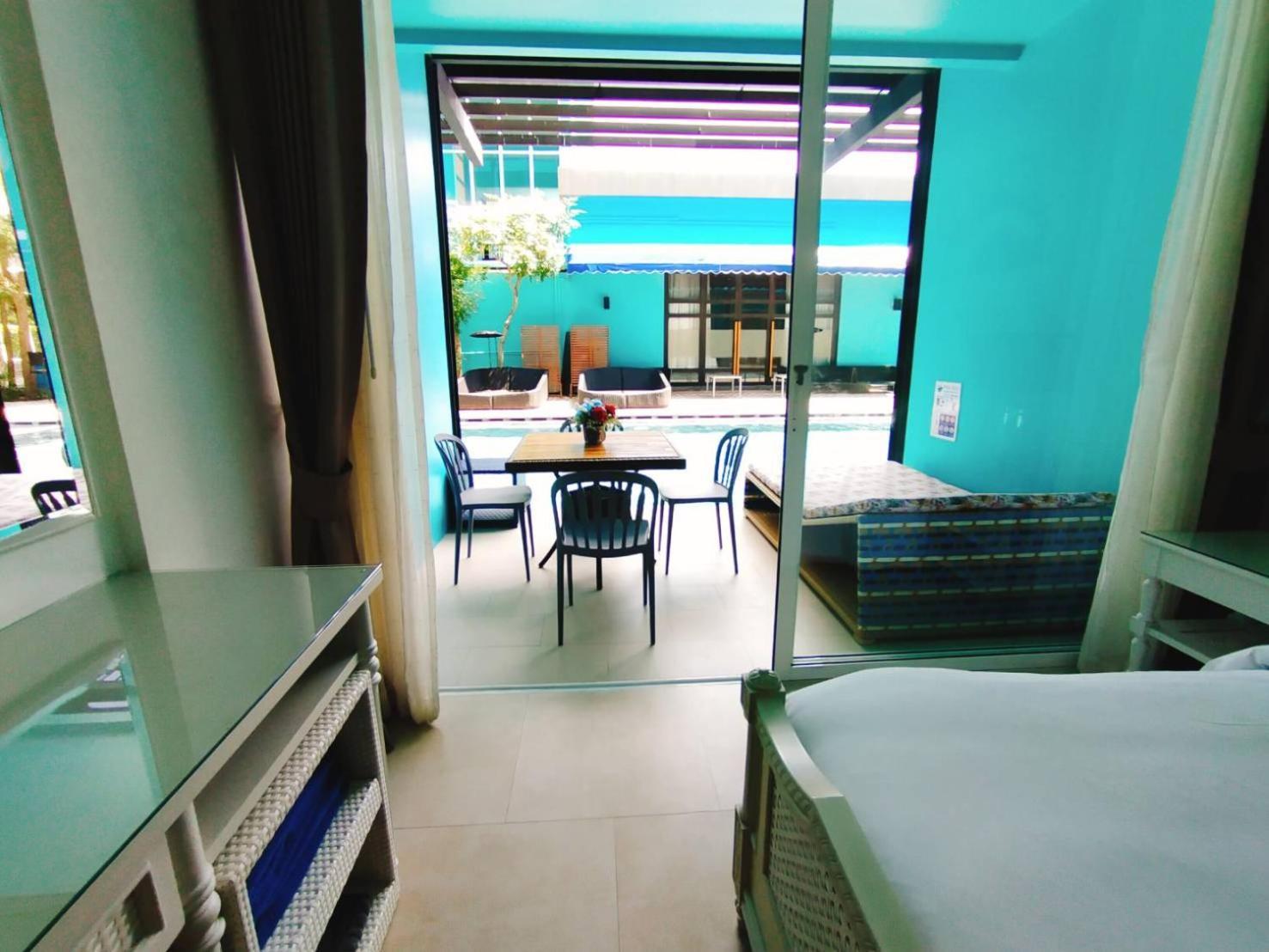 Beach Walk Boutique Resort Bangsaen Oda fotoğraf