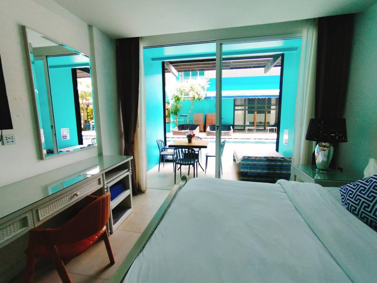 Beach Walk Boutique Resort Bangsaen Oda fotoğraf