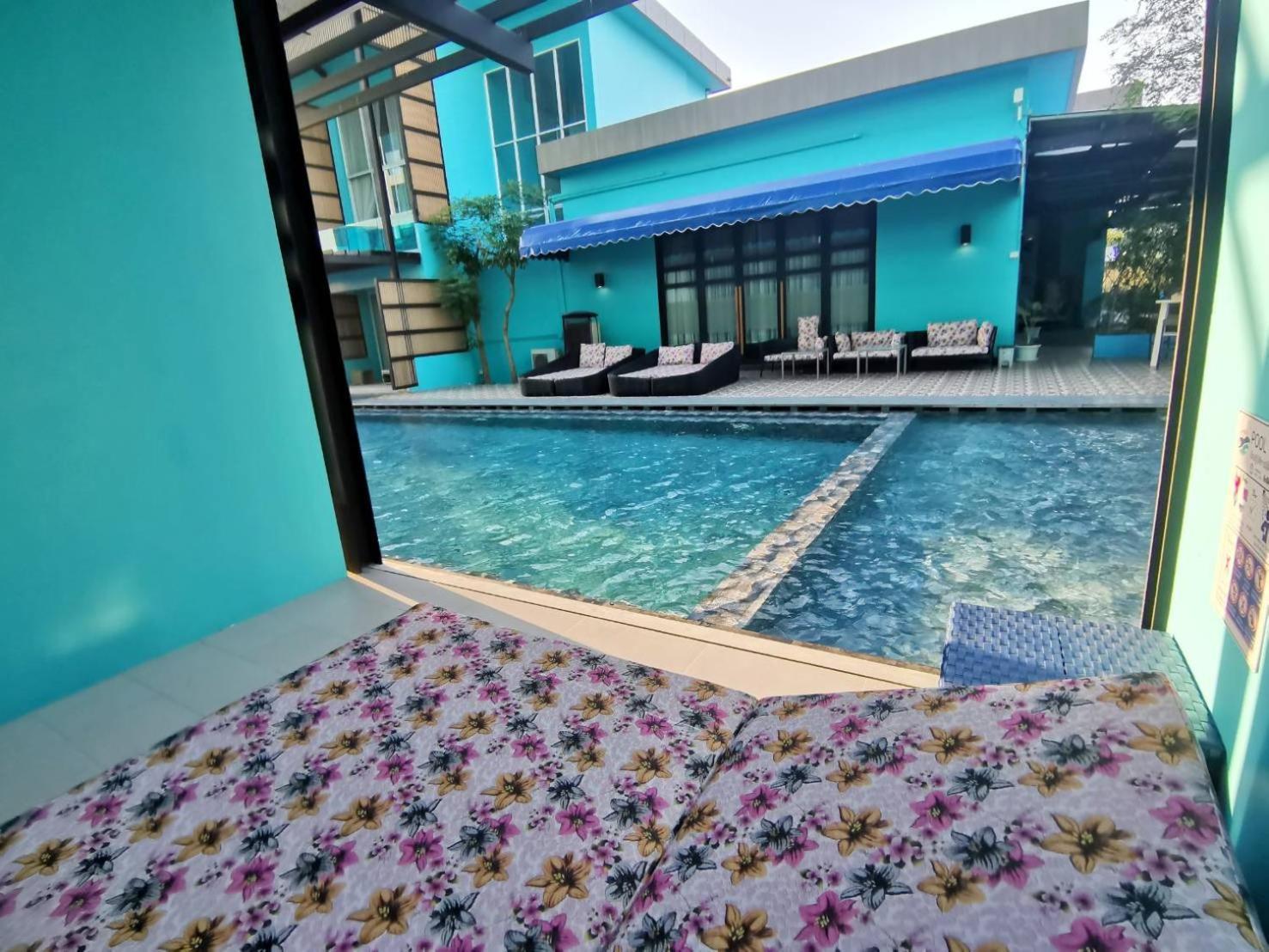 Beach Walk Boutique Resort Bangsaen Oda fotoğraf