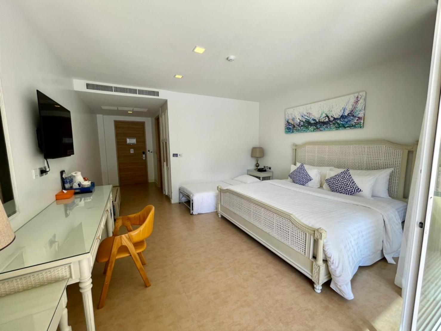 Beach Walk Boutique Resort Bangsaen Oda fotoğraf